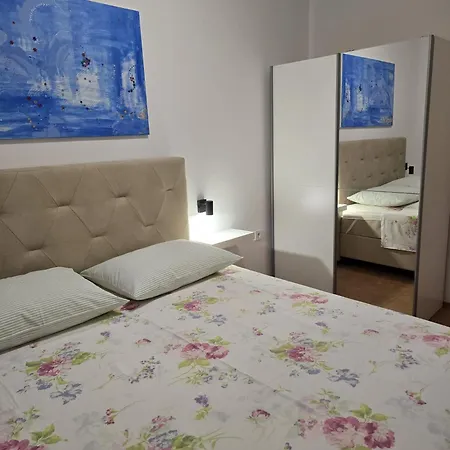 Apartament Gogi *