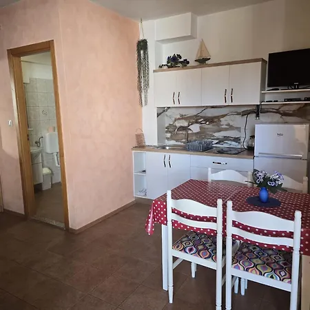 Apartament Gogi *